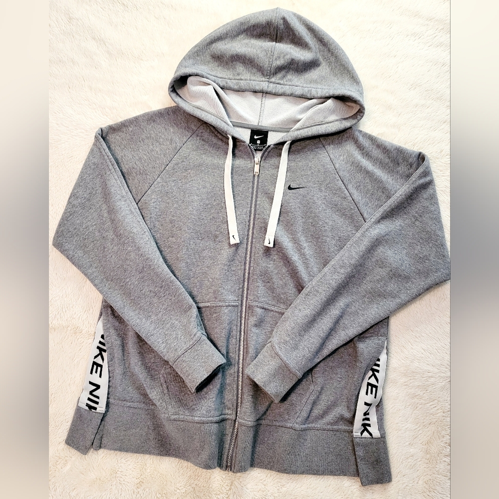 LiKE New ☆ Nike Hoodie